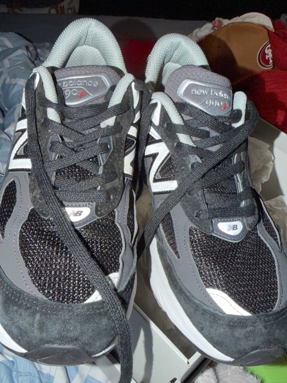 New Balance Men's Black and Gray 990-style Sneakers